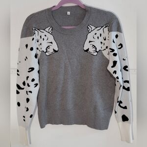 Gray and White Leopard Sweater Size Small
